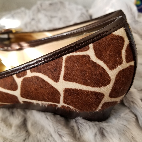 Michael Kors Beverly Demi Wedge Cow Hair Giraffe Print Peep Toe Slip-On Sz 9 - Picture 8 of 14